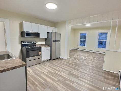 42 Spring Street New London CT 06320