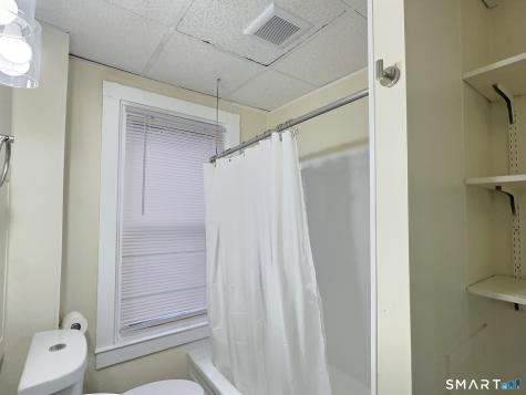 42 Spring Street New London CT 06320