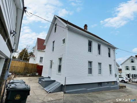 42 Spring Street New London CT 06320