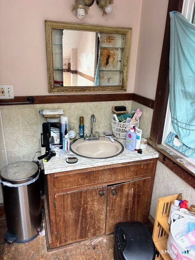 17+21 Winter Avenue Deep River CT 06417