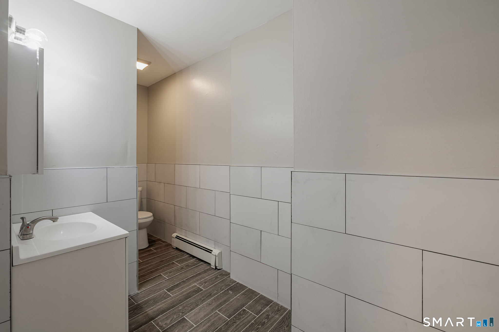 121 Hillview Avenue Waterbury CT 06704