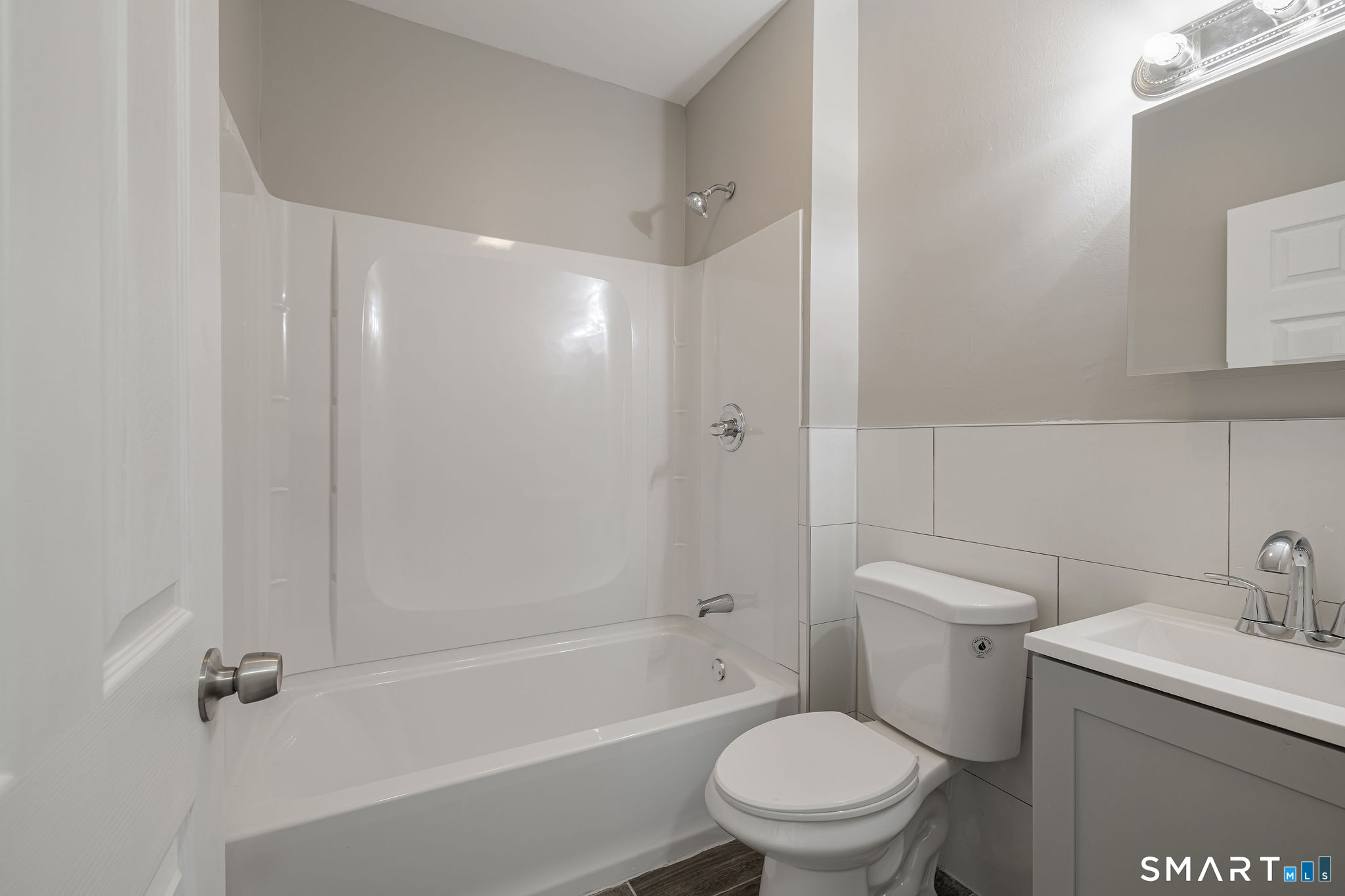 121 Hillview Avenue Waterbury CT 06704