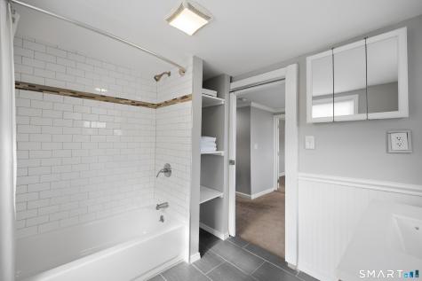 592 Pond Point Avenue Milford CT 06460