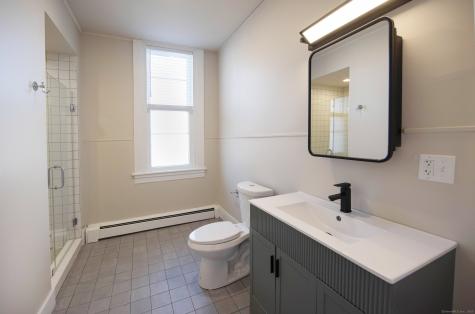 214 Broadway Norwich CT 06360