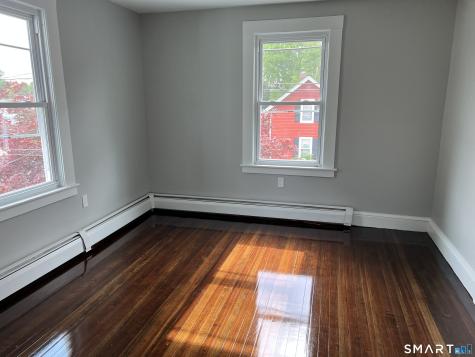 17 Lilac Street Manchester CT 06040
