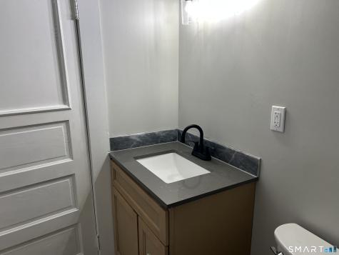 17 Lilac Street Manchester CT 06040