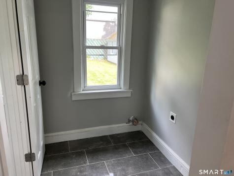 17 Lilac Street Manchester CT 06040