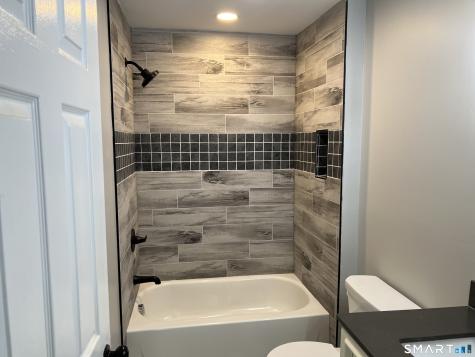 17 Lilac Street Manchester CT 06040