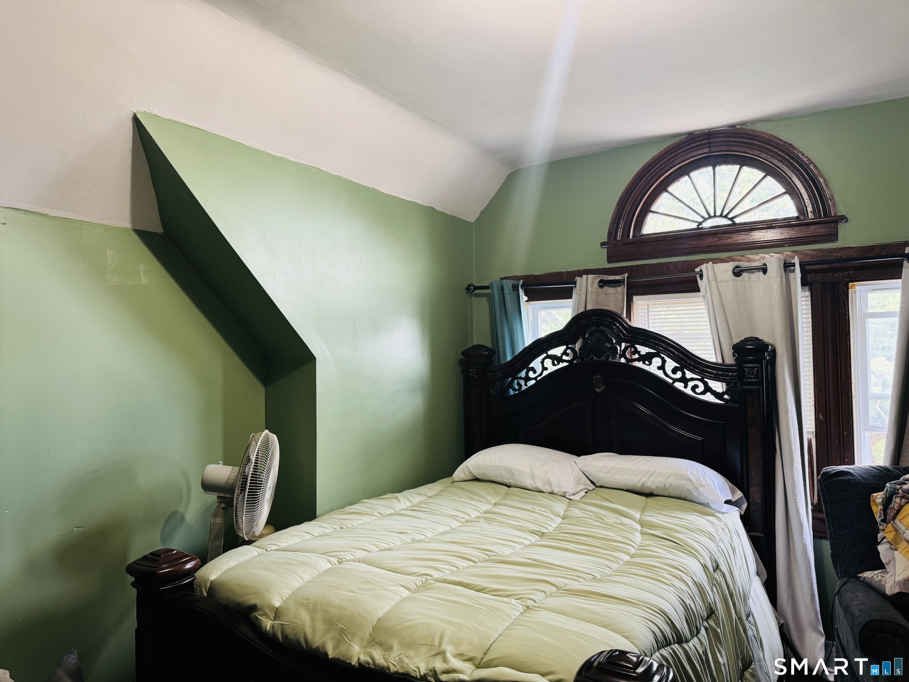 87-89 Elmwood Avenue Bridgeport CT 06605