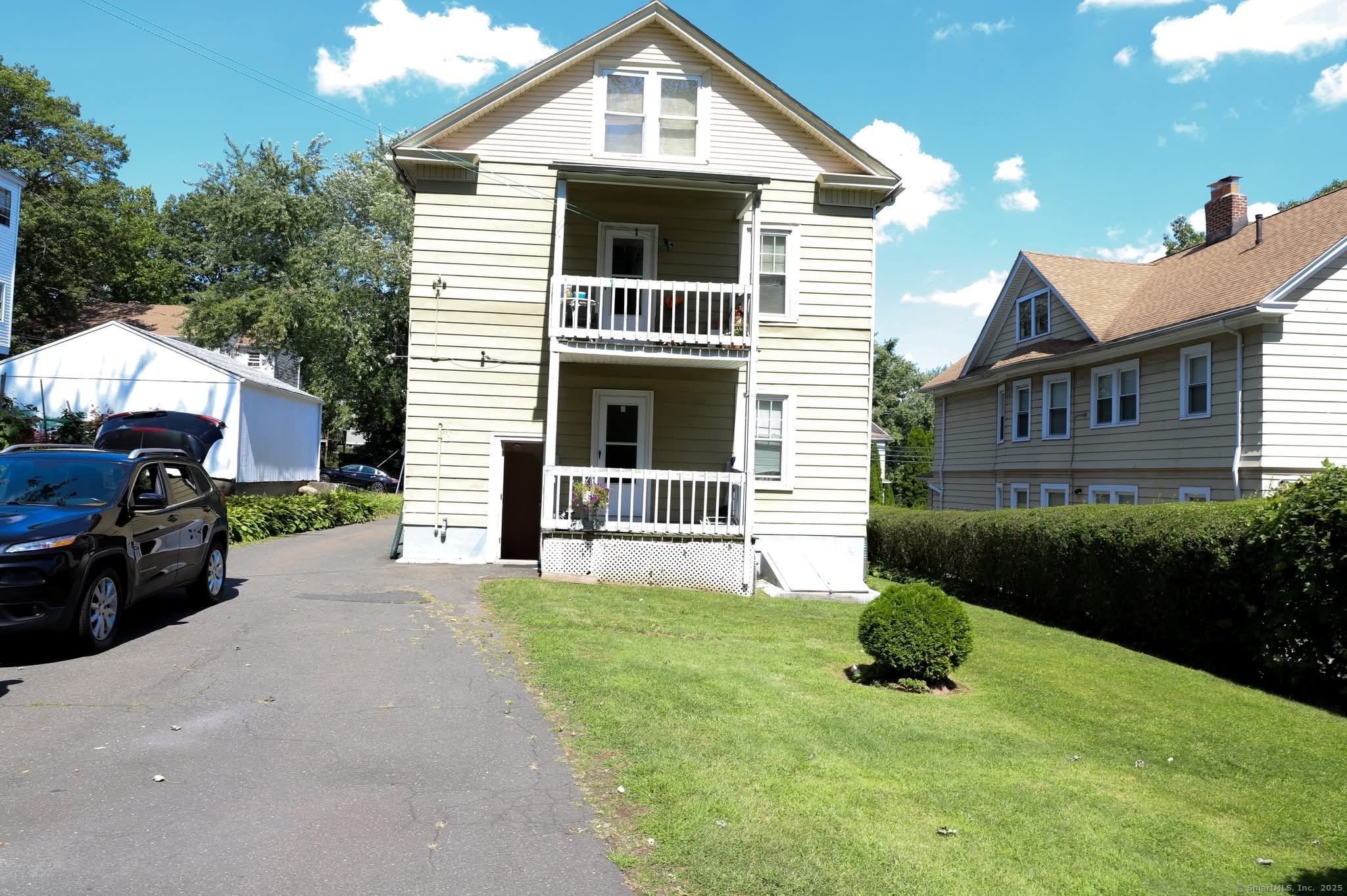 11-13 Pershing Street Hartford CT 06112