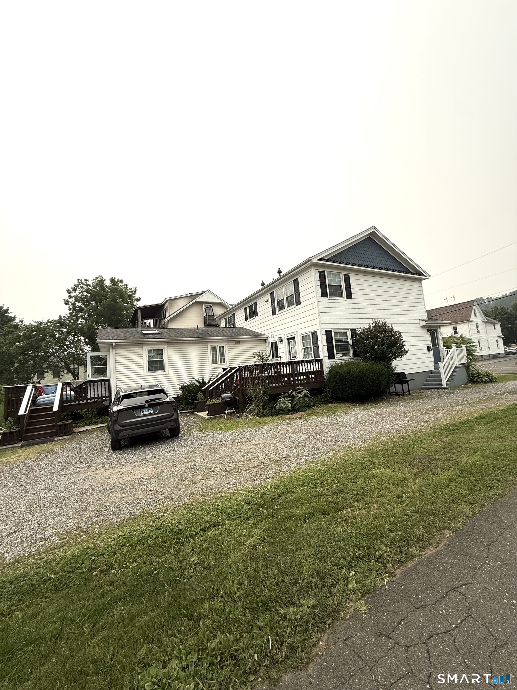 14 Cleveland Street Danbury CT 06810