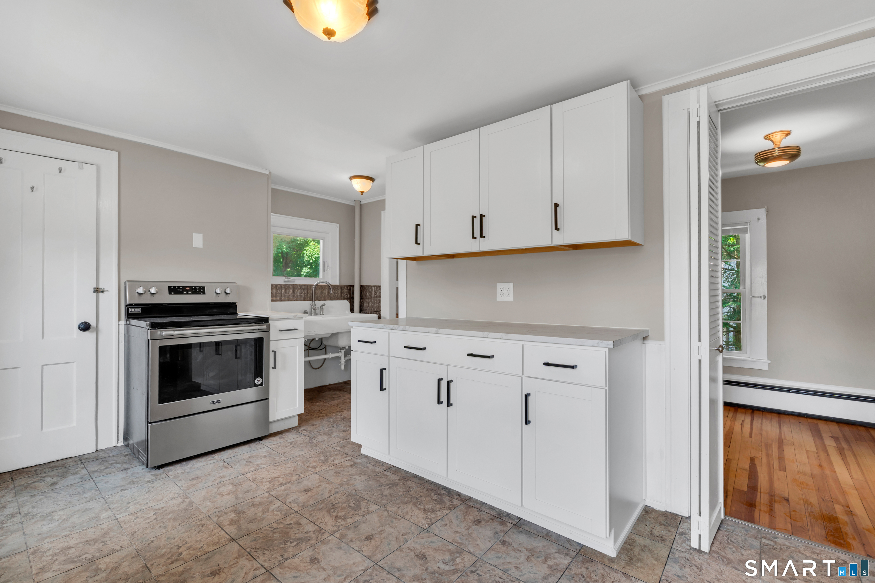 156-158 Bristol Street Southington CT 06489