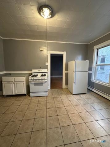 27-29 Bond Street Hartford CT 06114