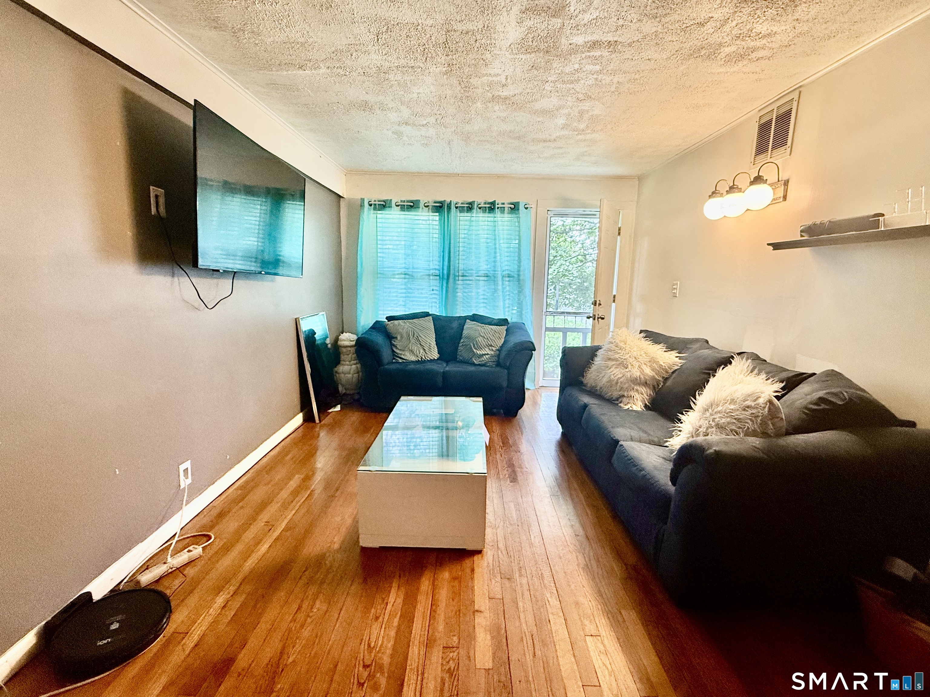 49-55 Dupont Place Bridgeport CT 06610