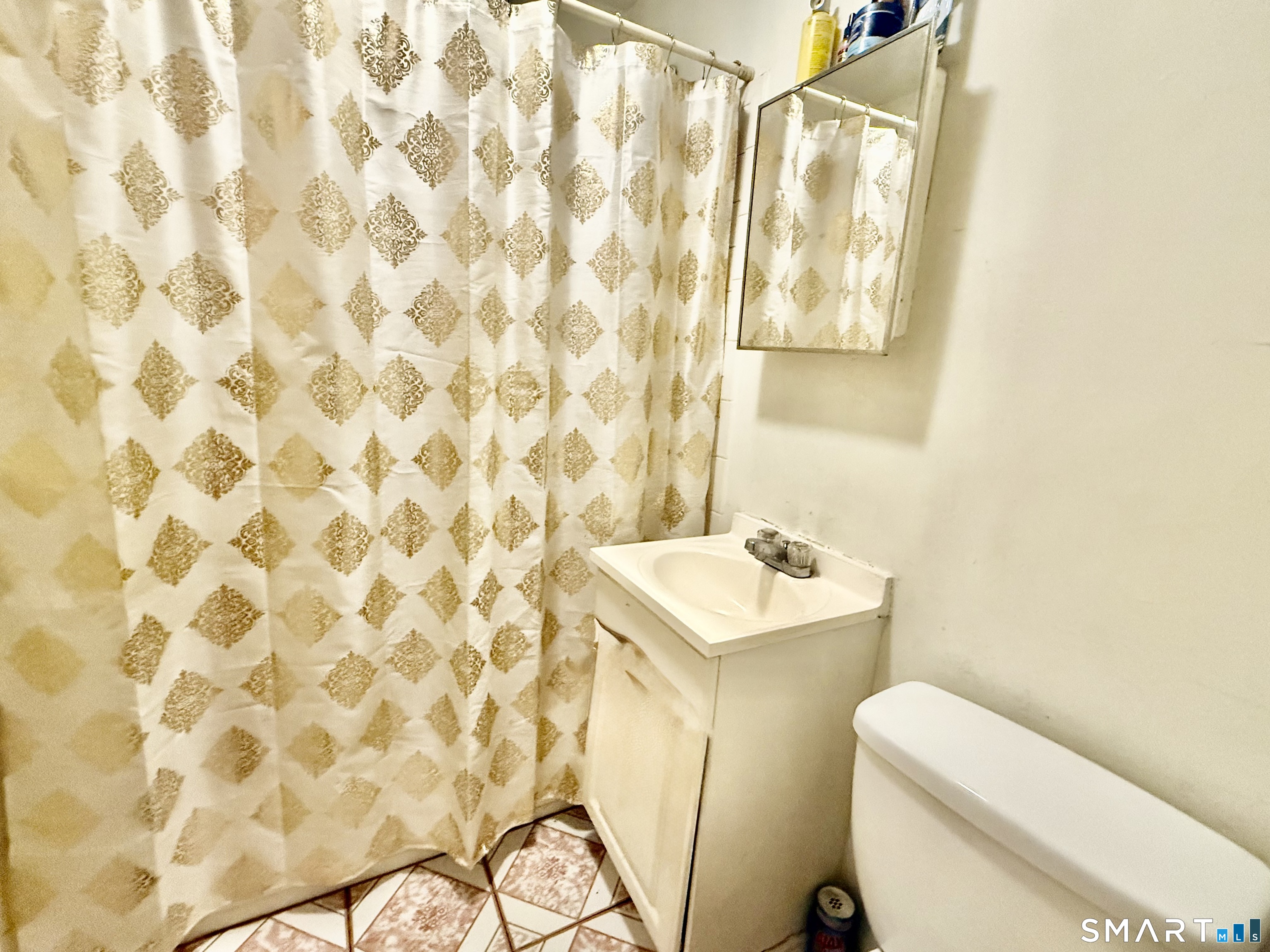 49-55 Dupont Place Bridgeport CT 06610
