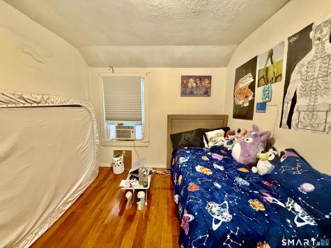 49-55 Dupont Place Bridgeport CT 06610