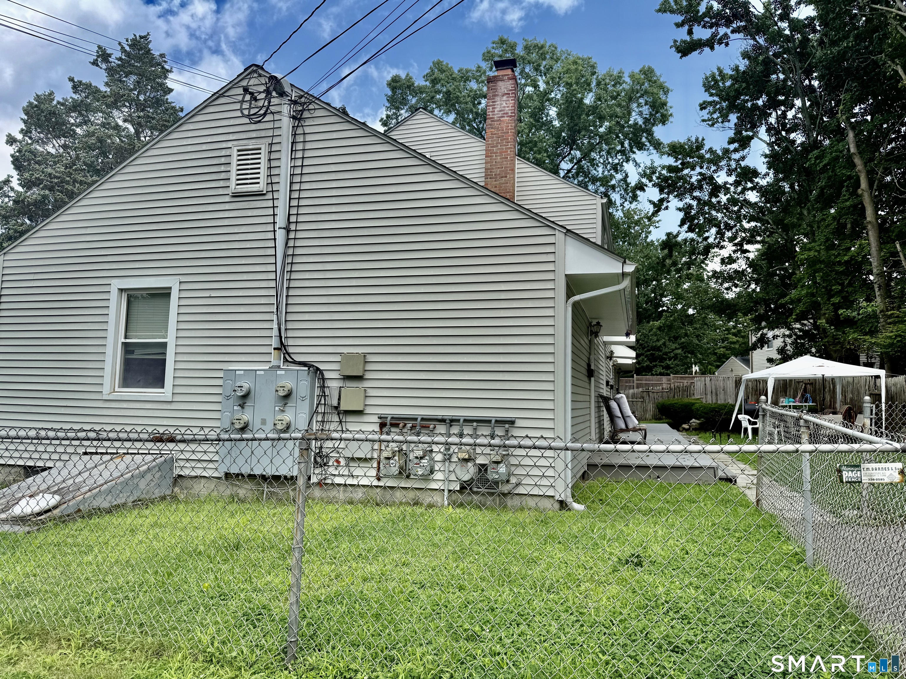 49-55 Dupont Place Bridgeport CT 06610