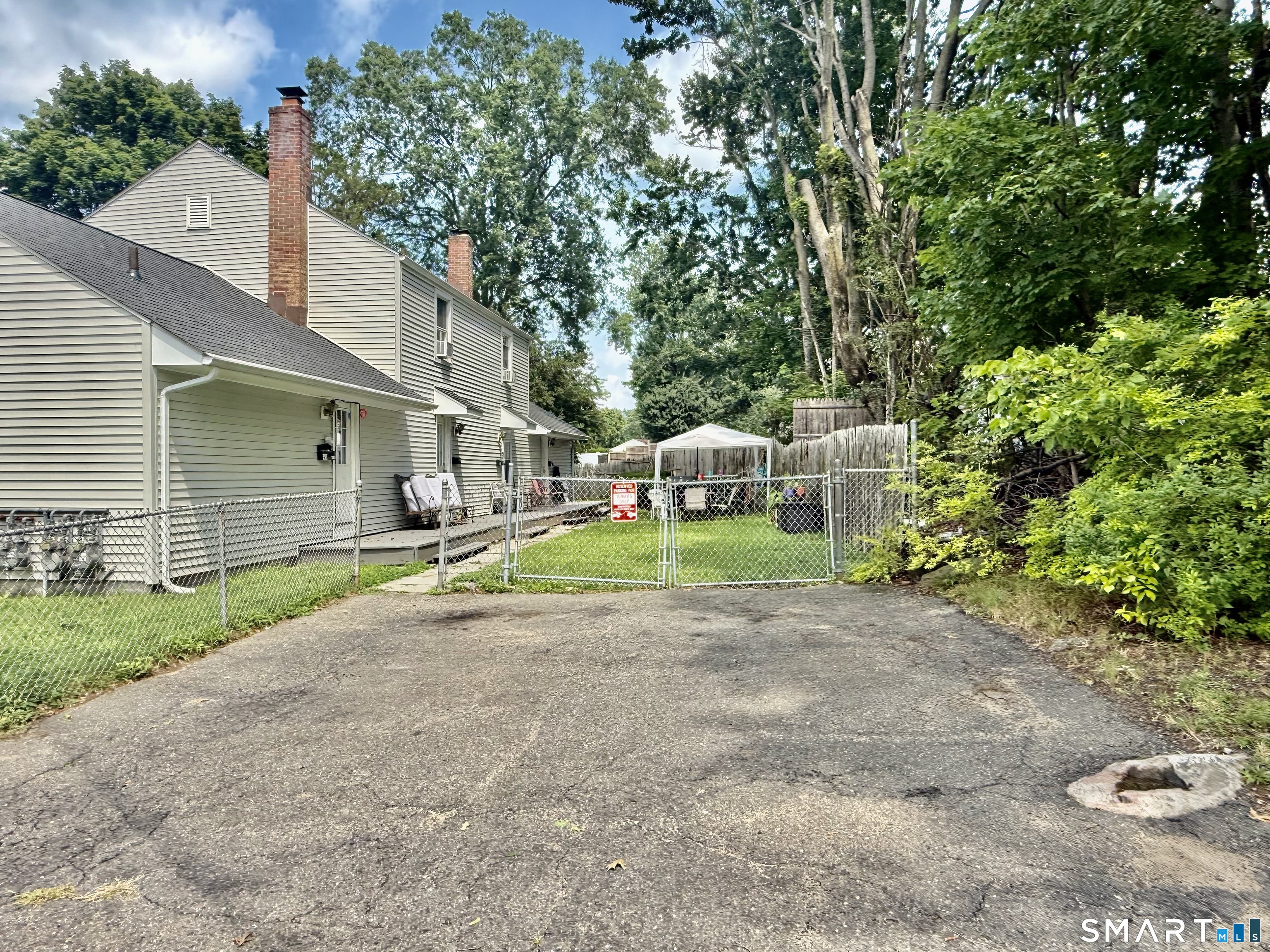 49-55 Dupont Place Bridgeport CT 06610