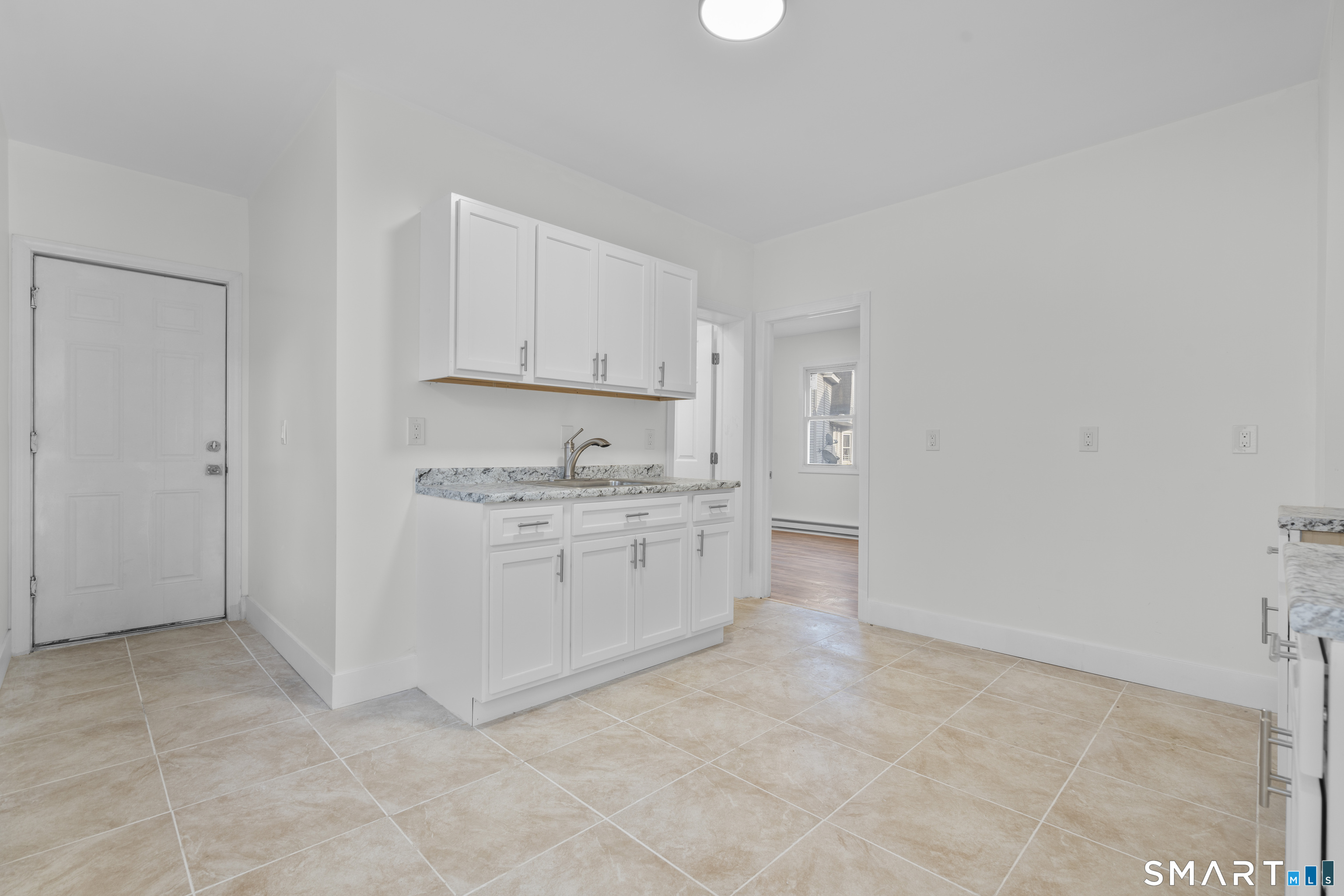 16 Vermont Street Waterbury CT 06704