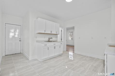 16 Vermont Street Waterbury CT 06704