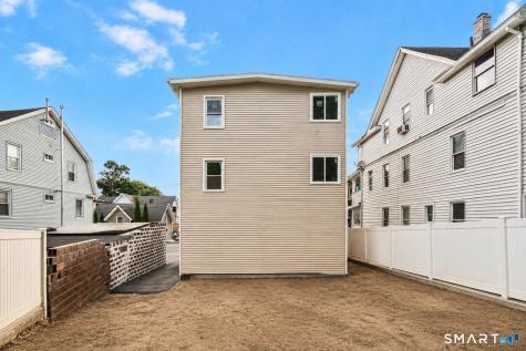 16 Vermont Street Waterbury CT 06704