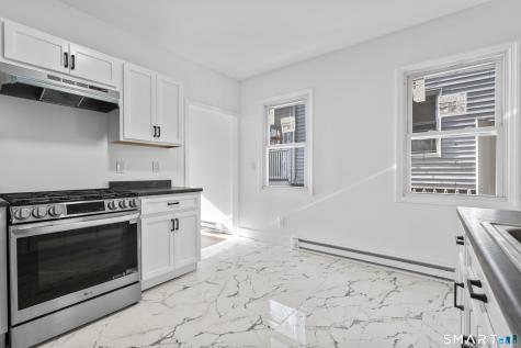 16 Vermont Street Waterbury CT 06704
