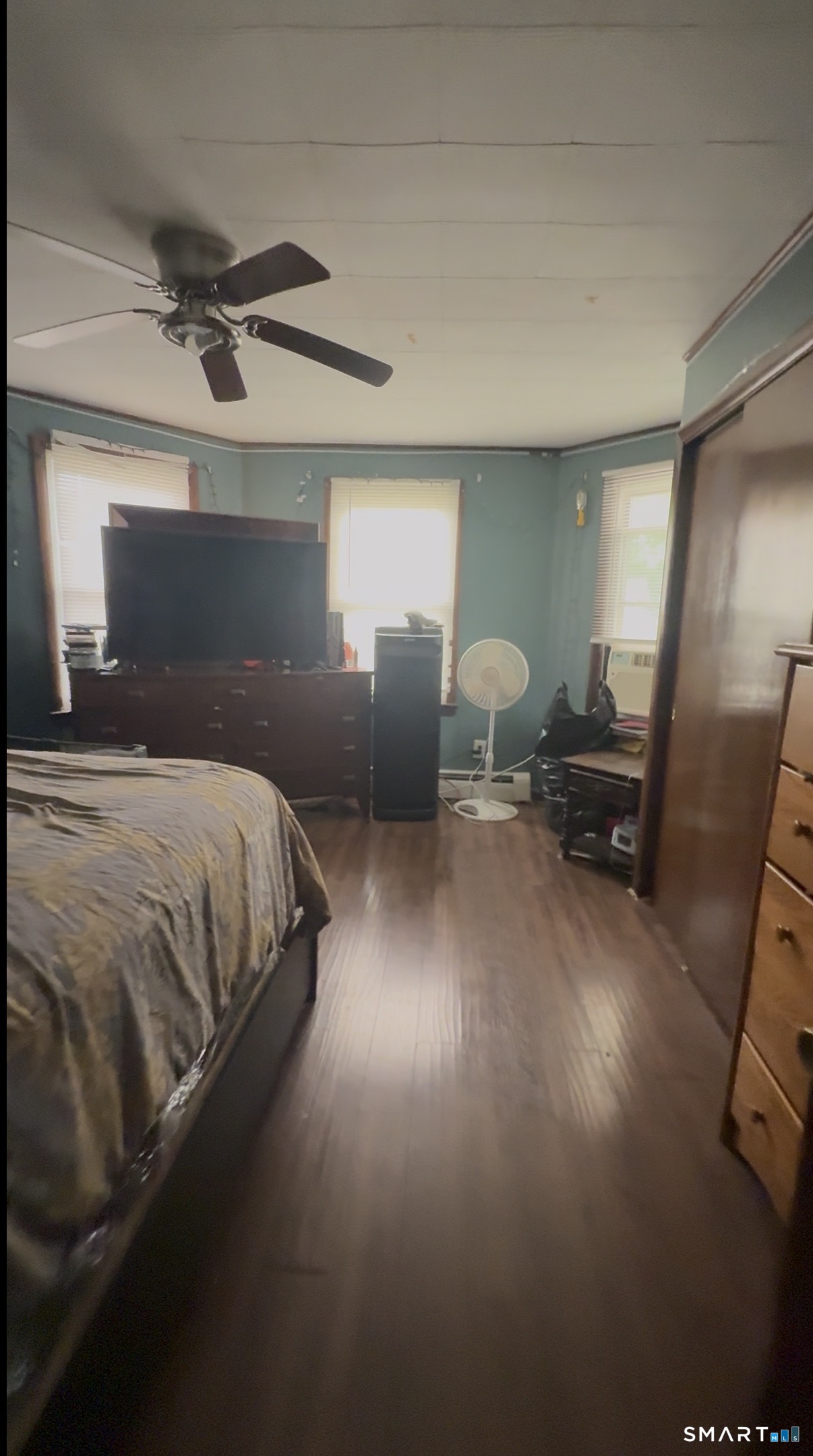 57 Garfield Avenue New London CT 06320