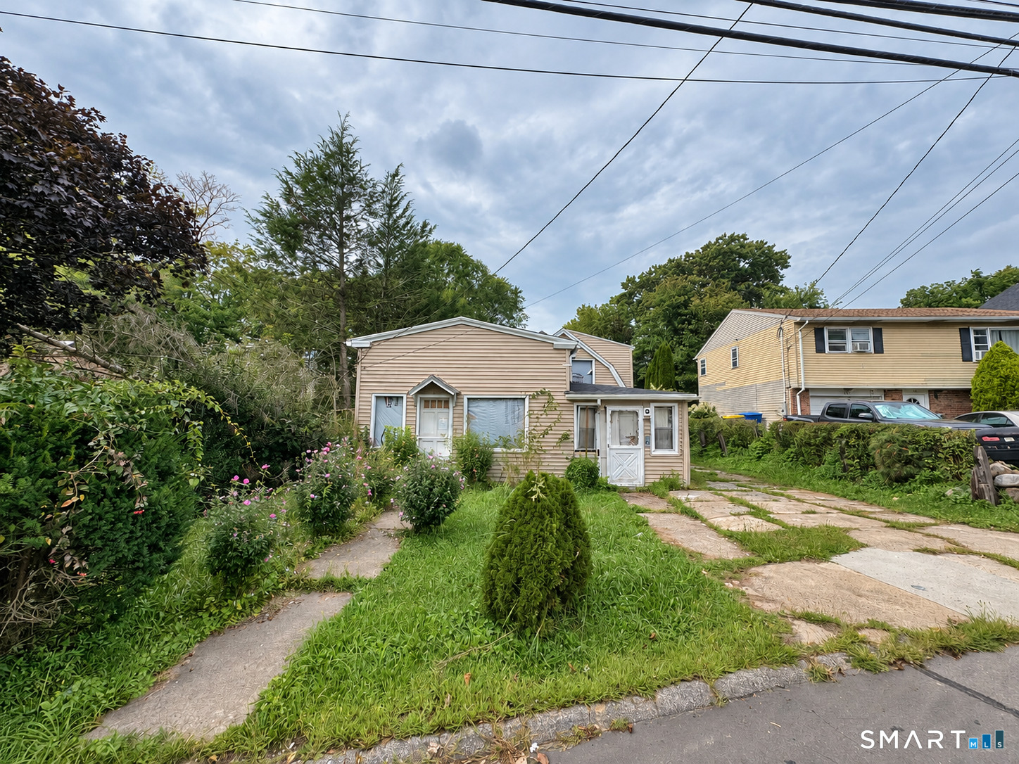 176 Bradley Avenue Waterbury CT 06708