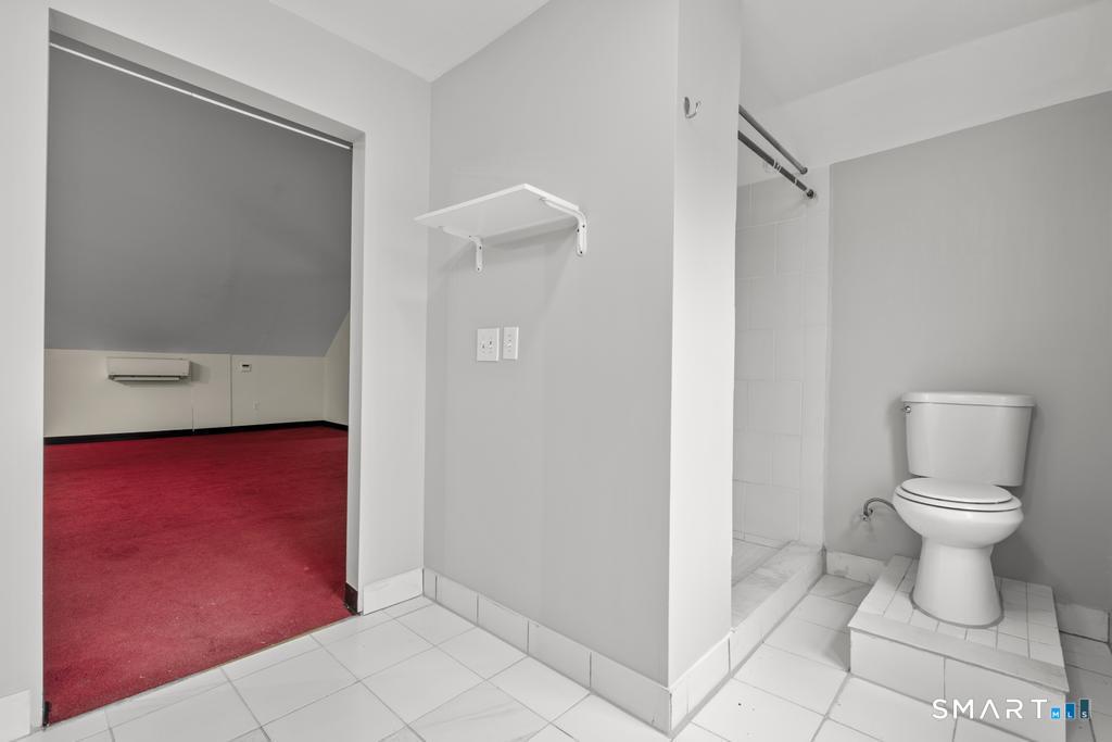 48 Riverview Place Stratford CT 06615
