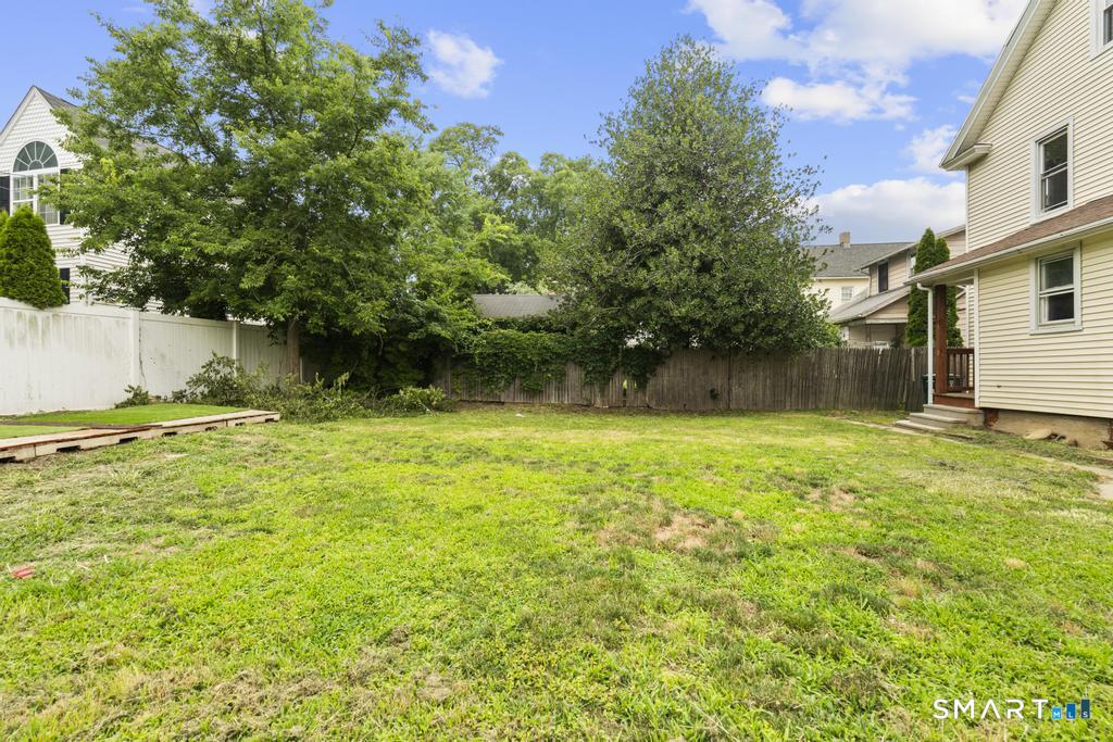 48 Riverview Place Stratford CT 06615