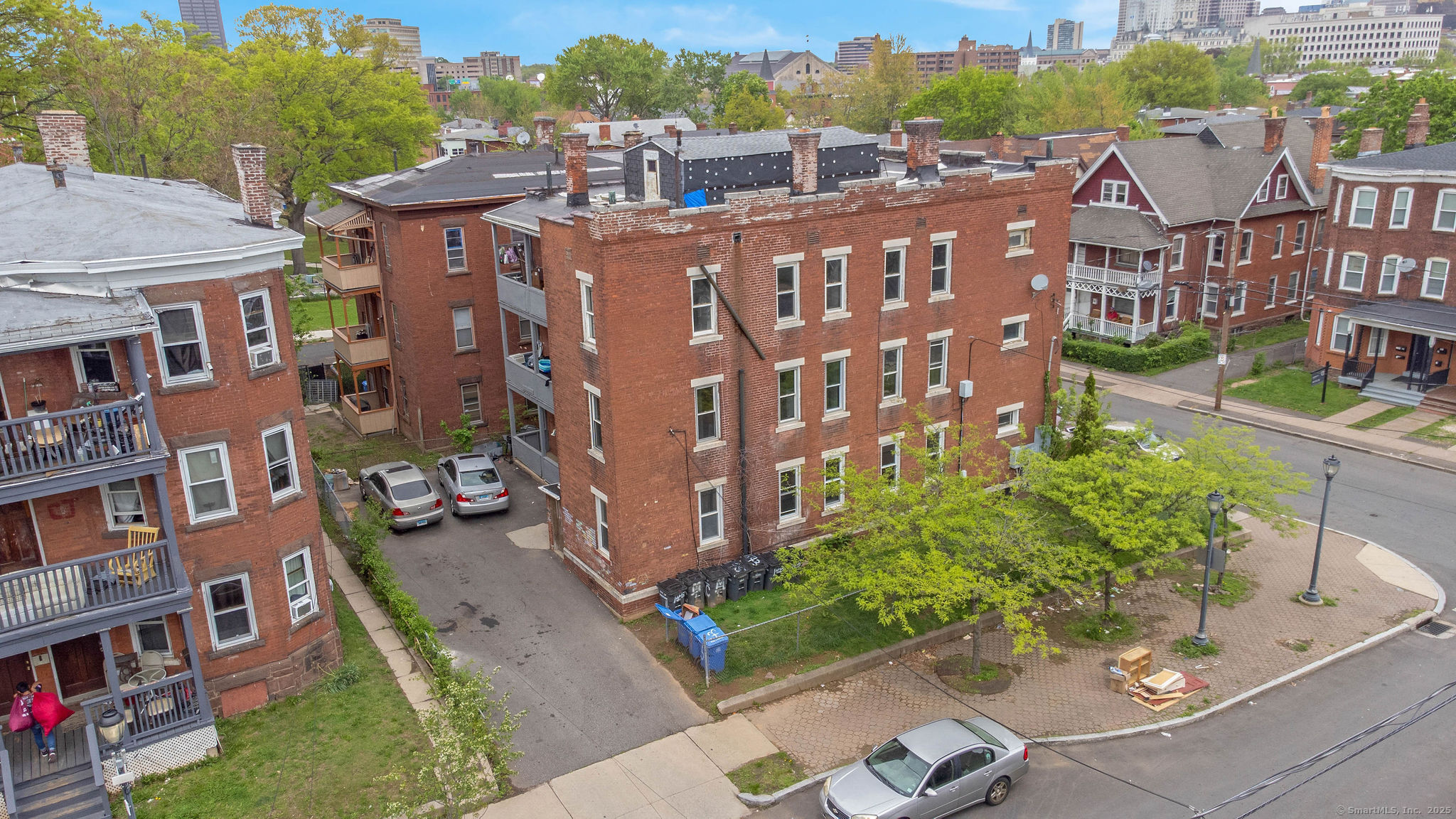 143 Putnam Street Hartford CT 06106