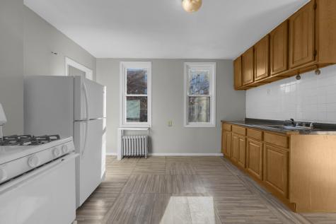 143 Putnam Street Hartford CT 06106