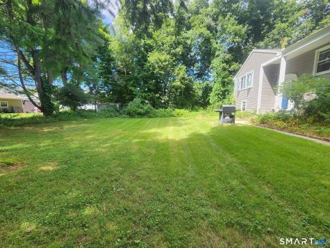 4 Belden Avenue Canton CT 06019
