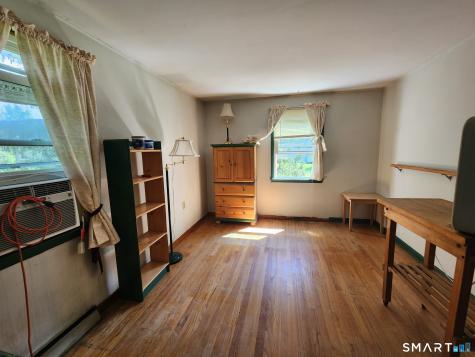 4 Belden Avenue Canton CT 06019