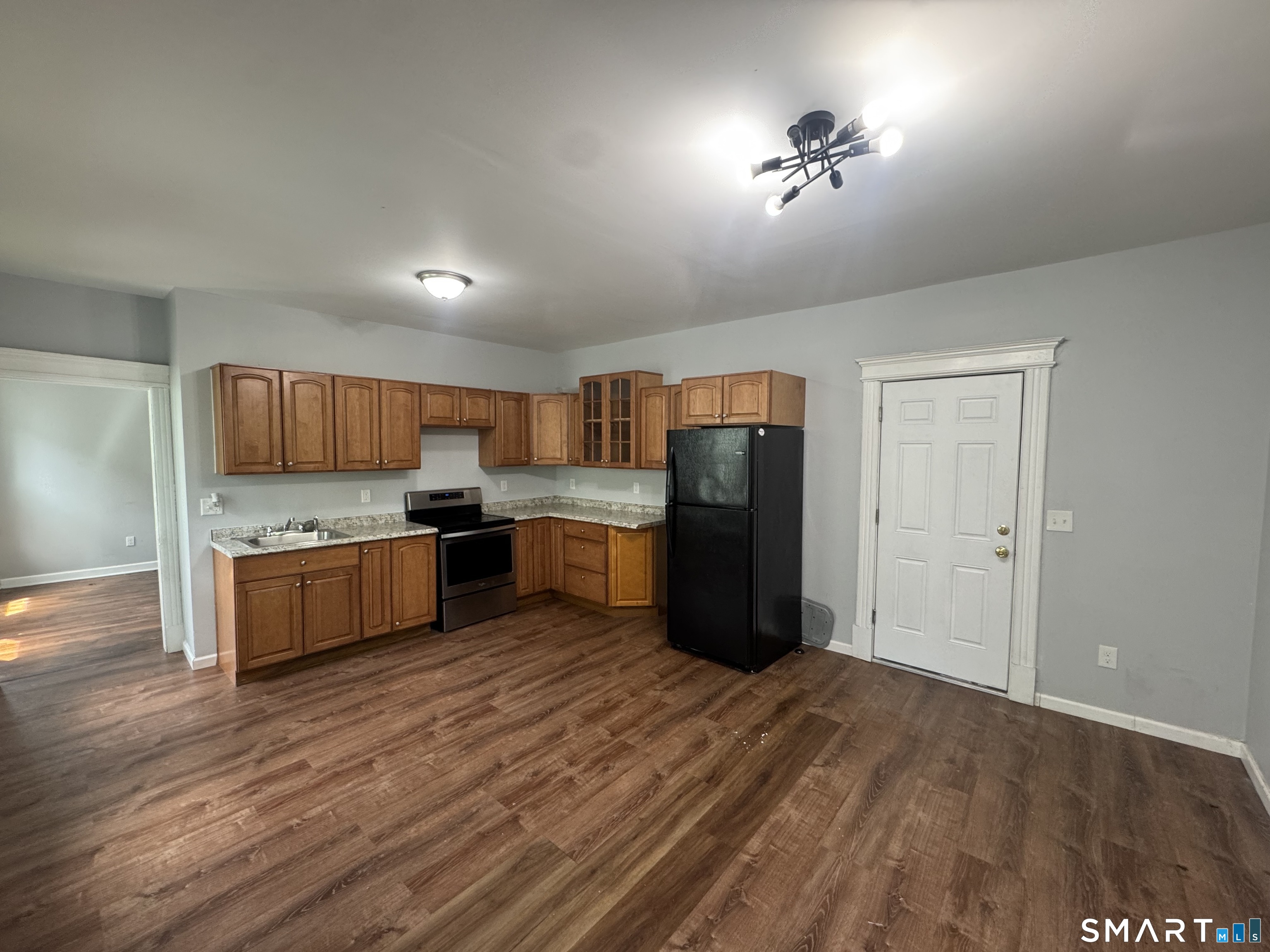 142 Adams Street Hartford CT 06112
