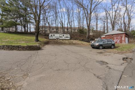 142 Gracey Avenue Meriden CT 06451