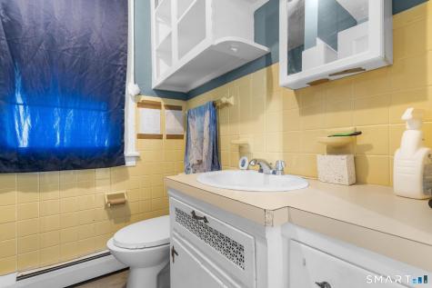 142 Gracey Avenue Meriden CT 06451