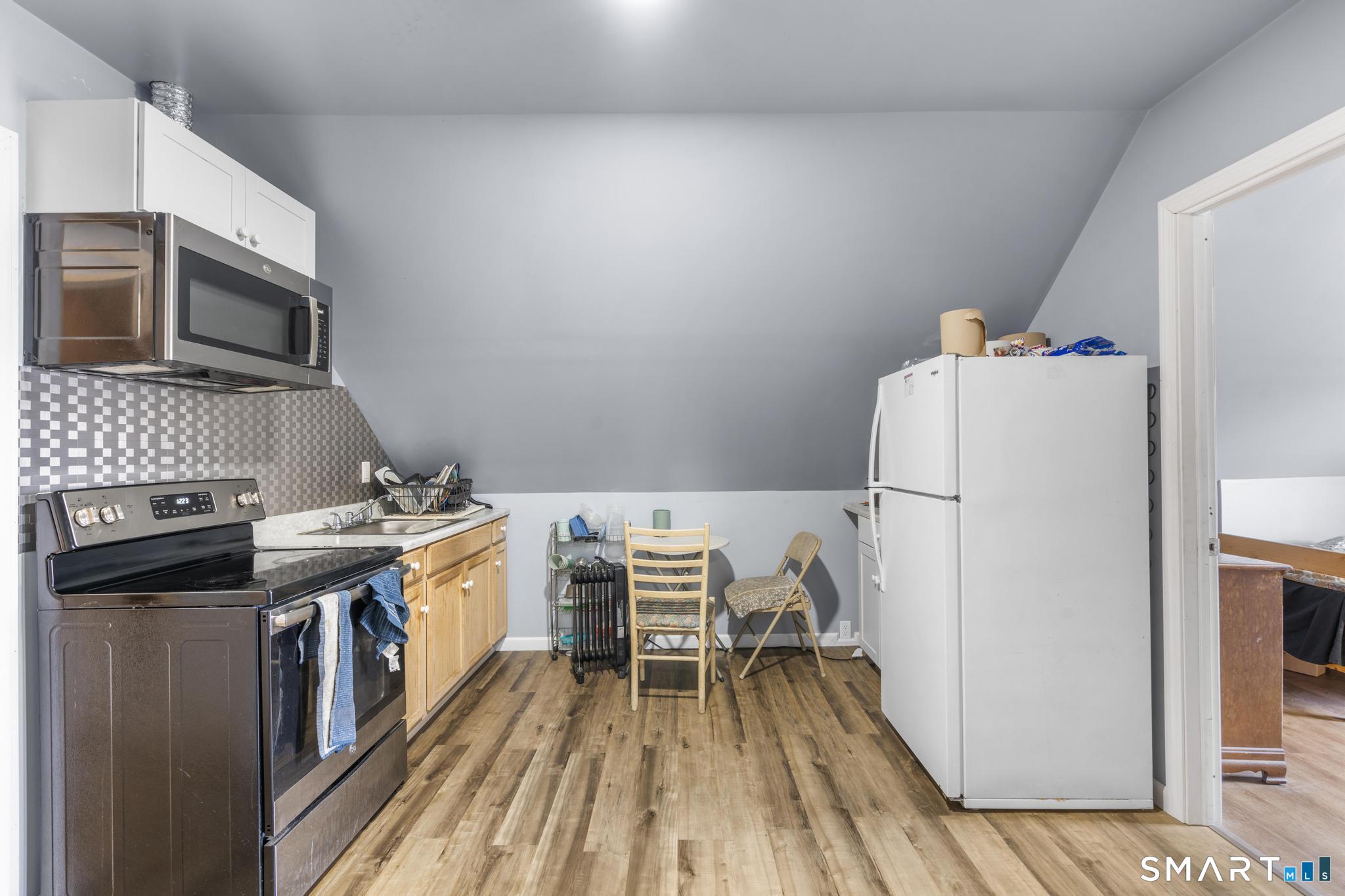 142 Gracey Avenue Meriden CT 06451