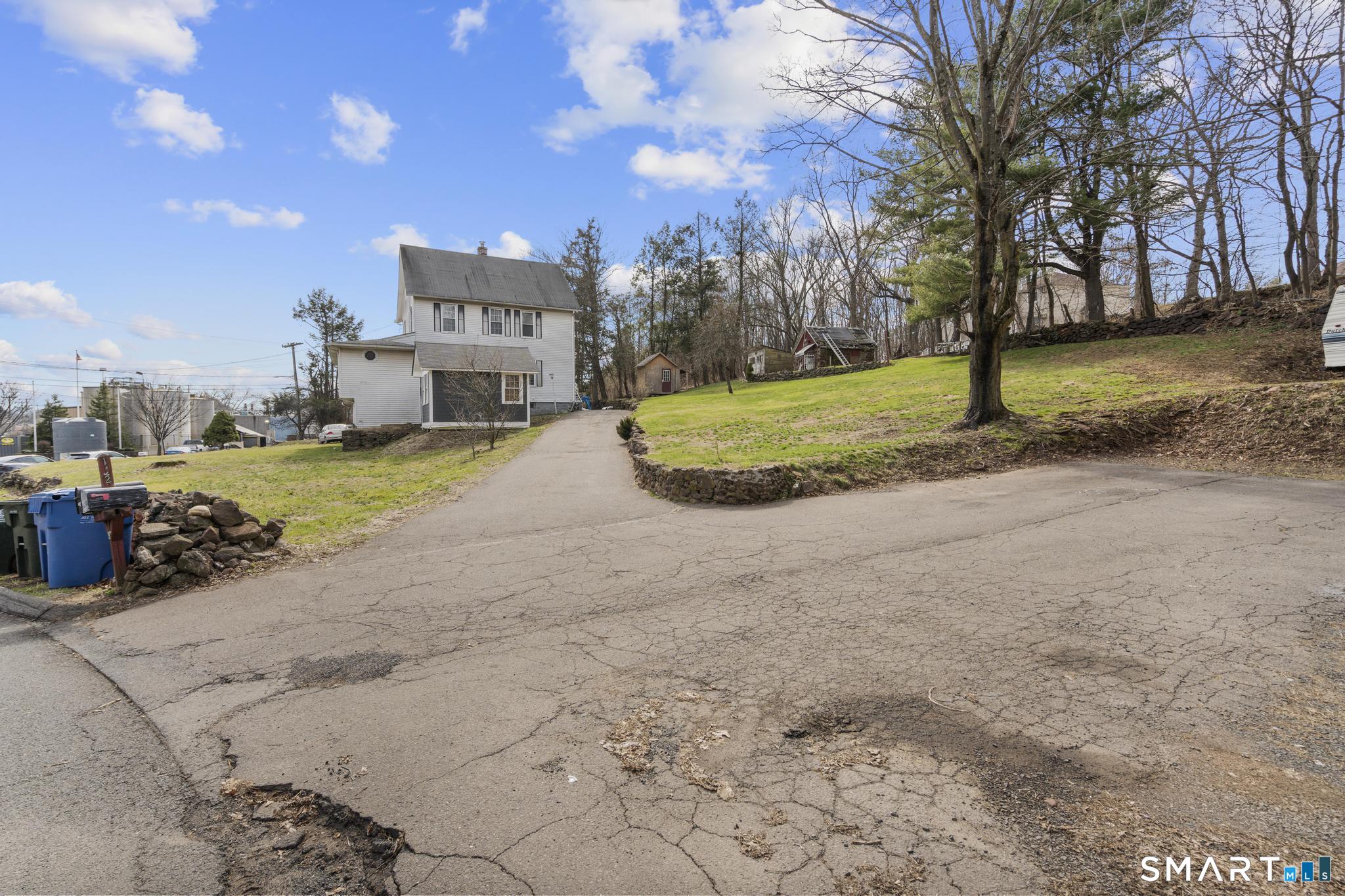 142 Gracey Avenue Meriden CT 06451