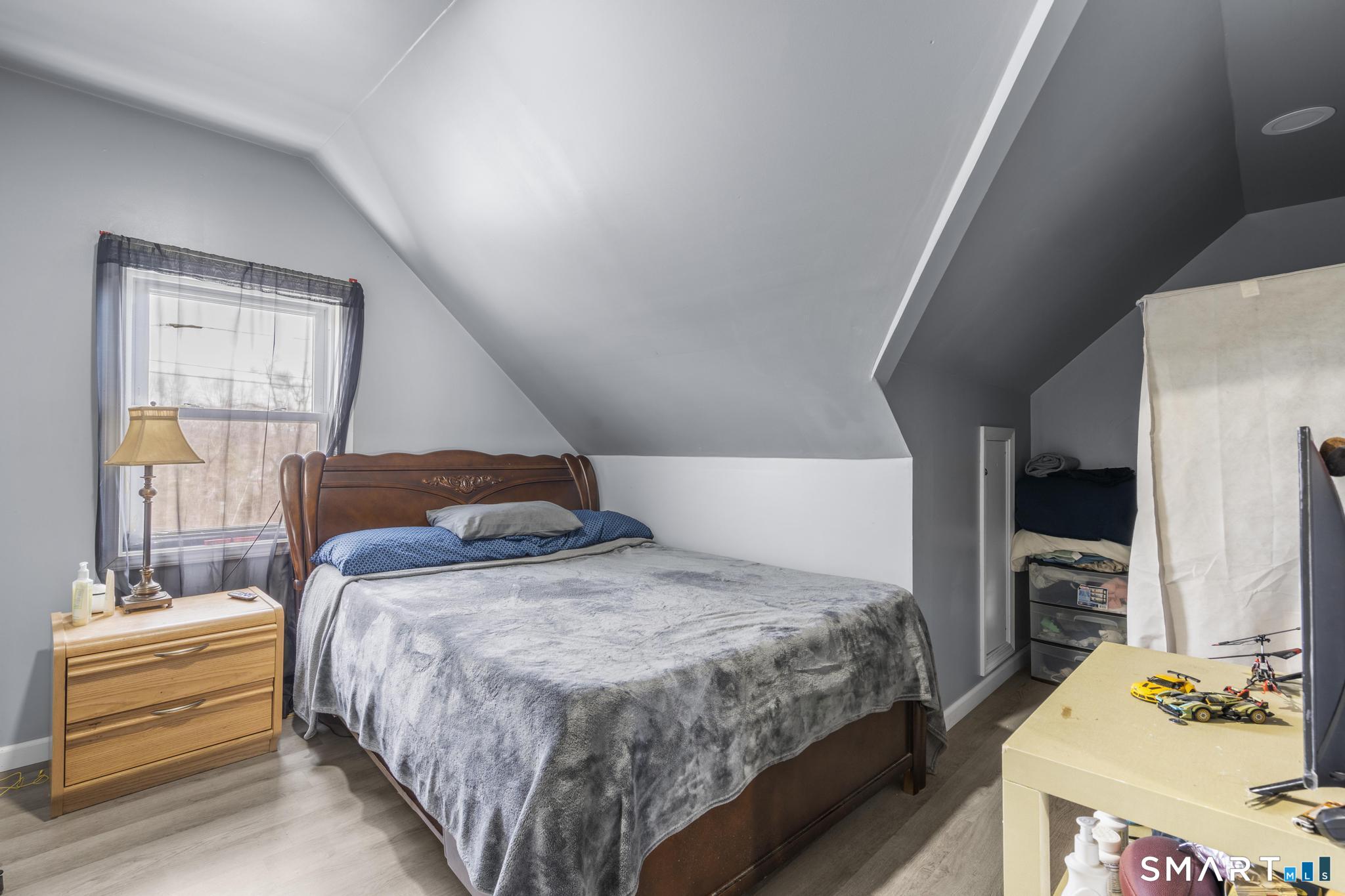 142 Gracey Avenue Meriden CT 06451