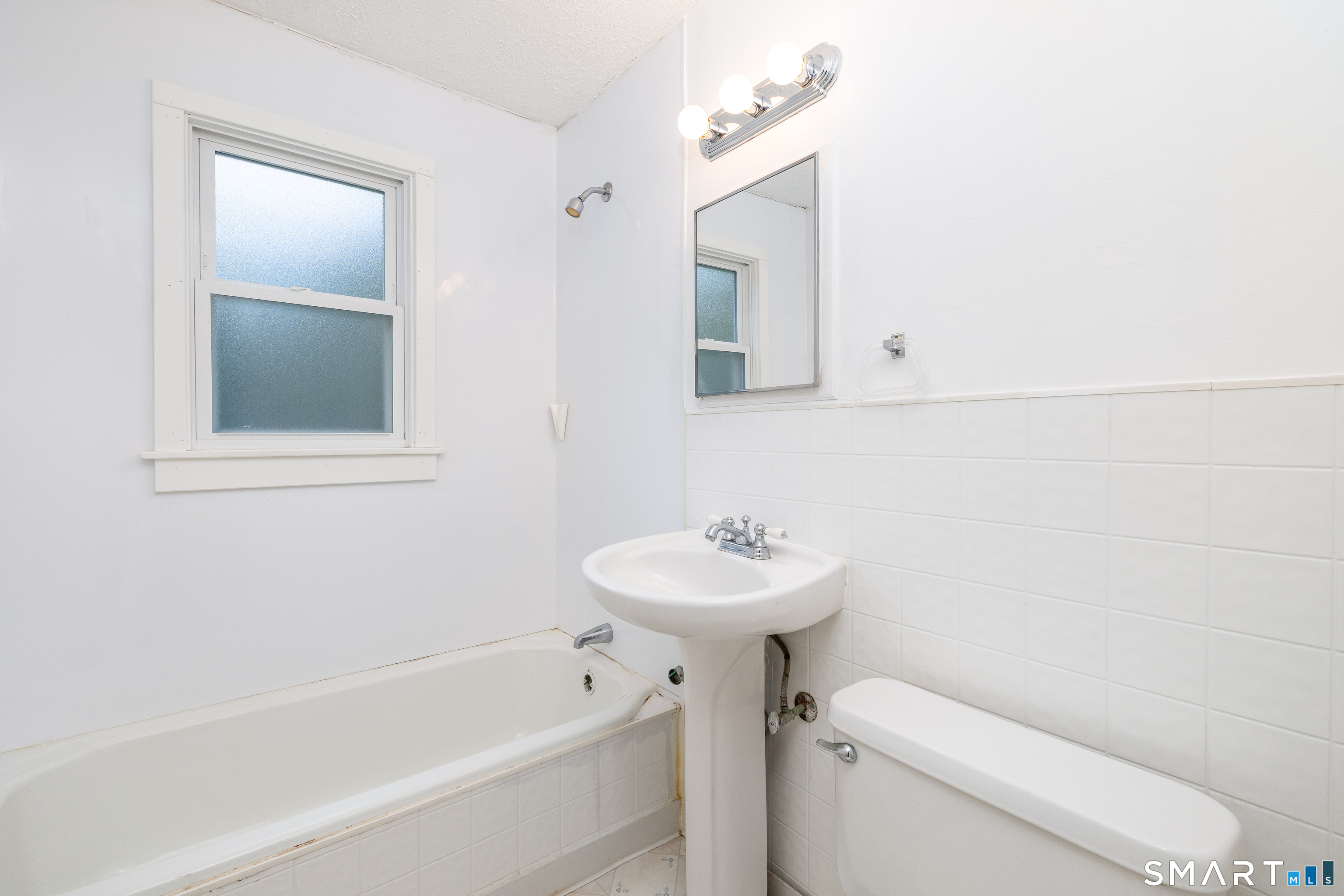 28 Elmhurst Street West Hartford CT 06110