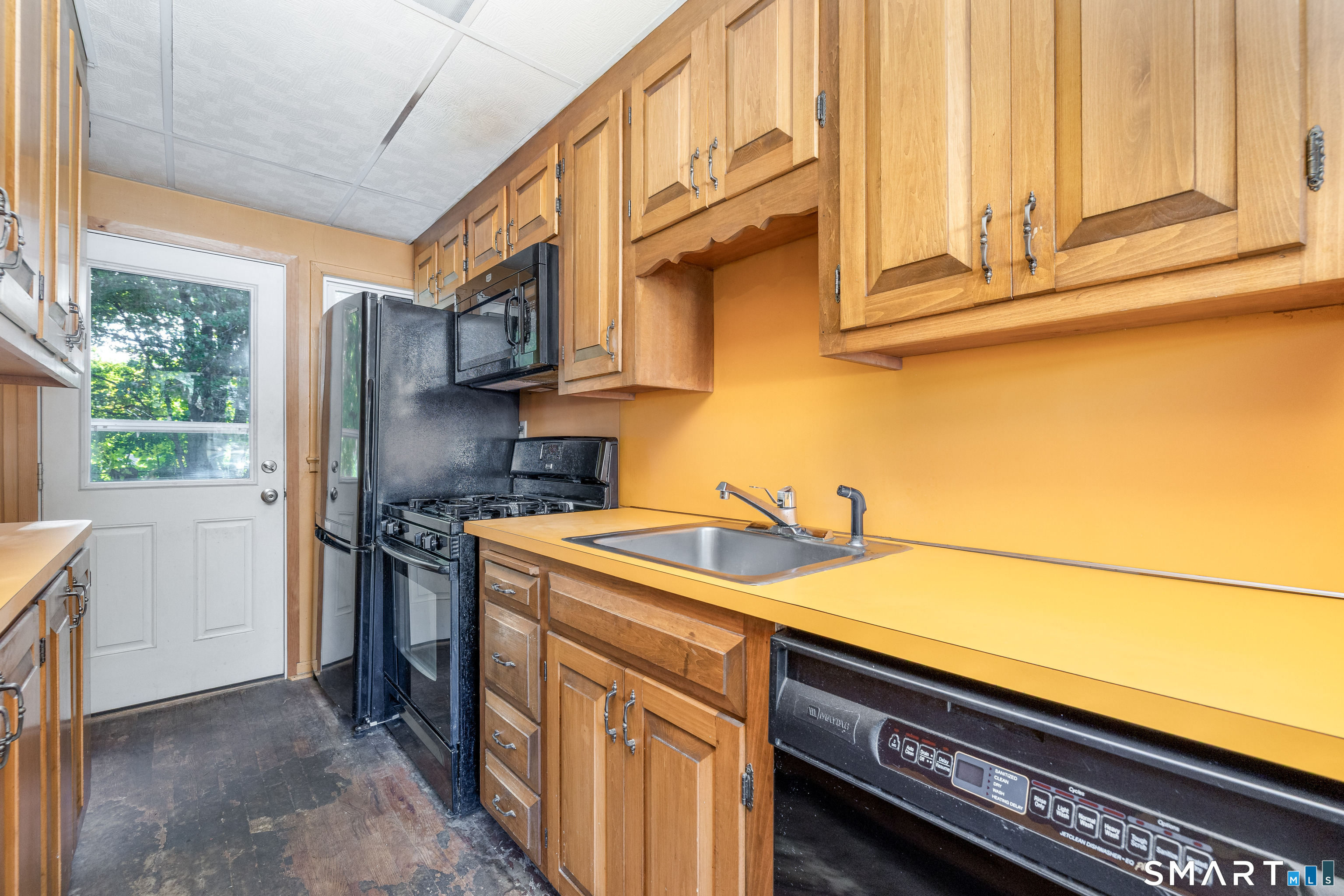 28 Elmhurst Street West Hartford CT 06110