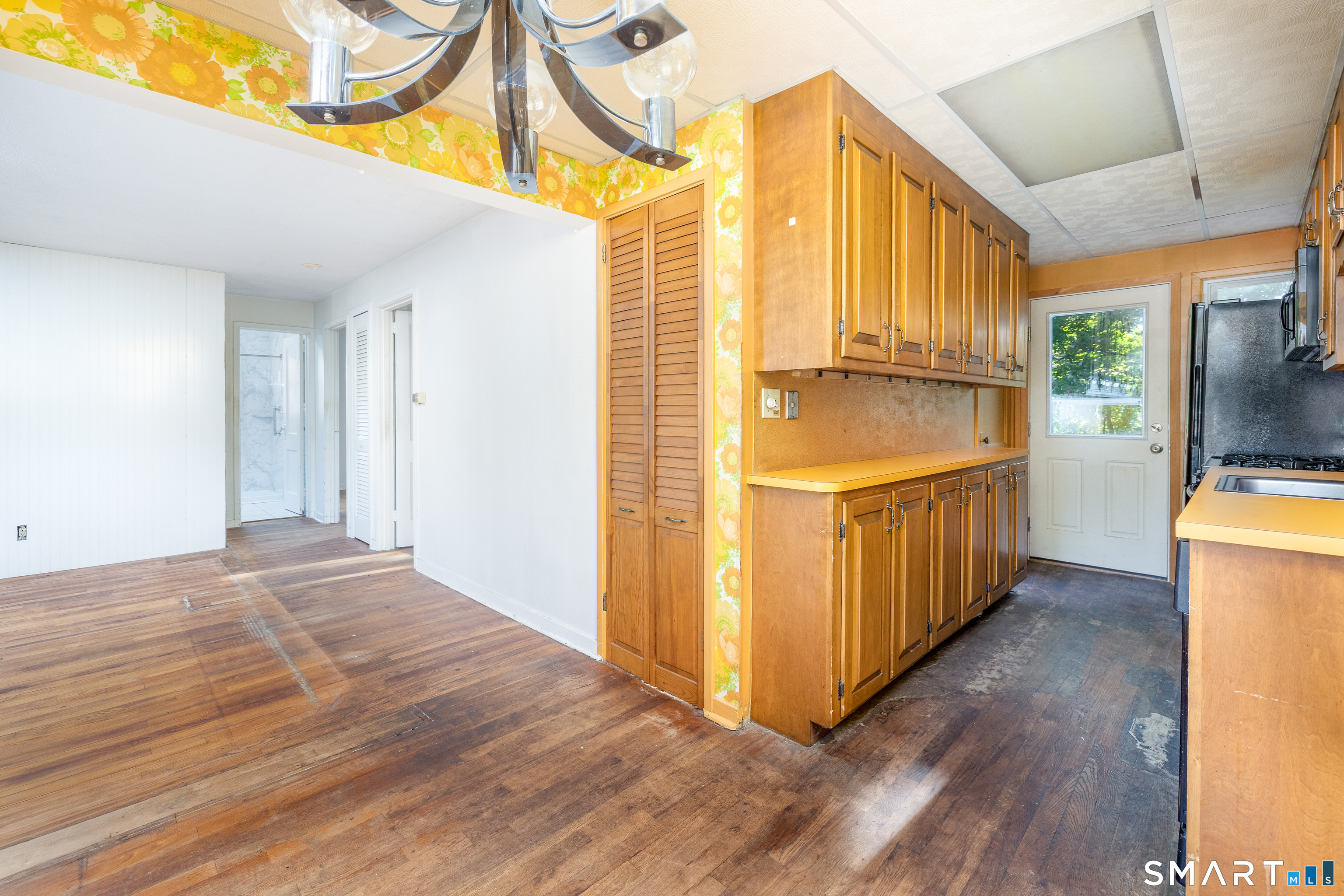 28 Elmhurst Street West Hartford CT 06110