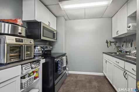 74-76 Bridle Path Newington CT 06111