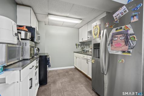 74-76 Bridle Path Newington CT 06111
