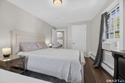9 Cliff Street Stonington CT 06378