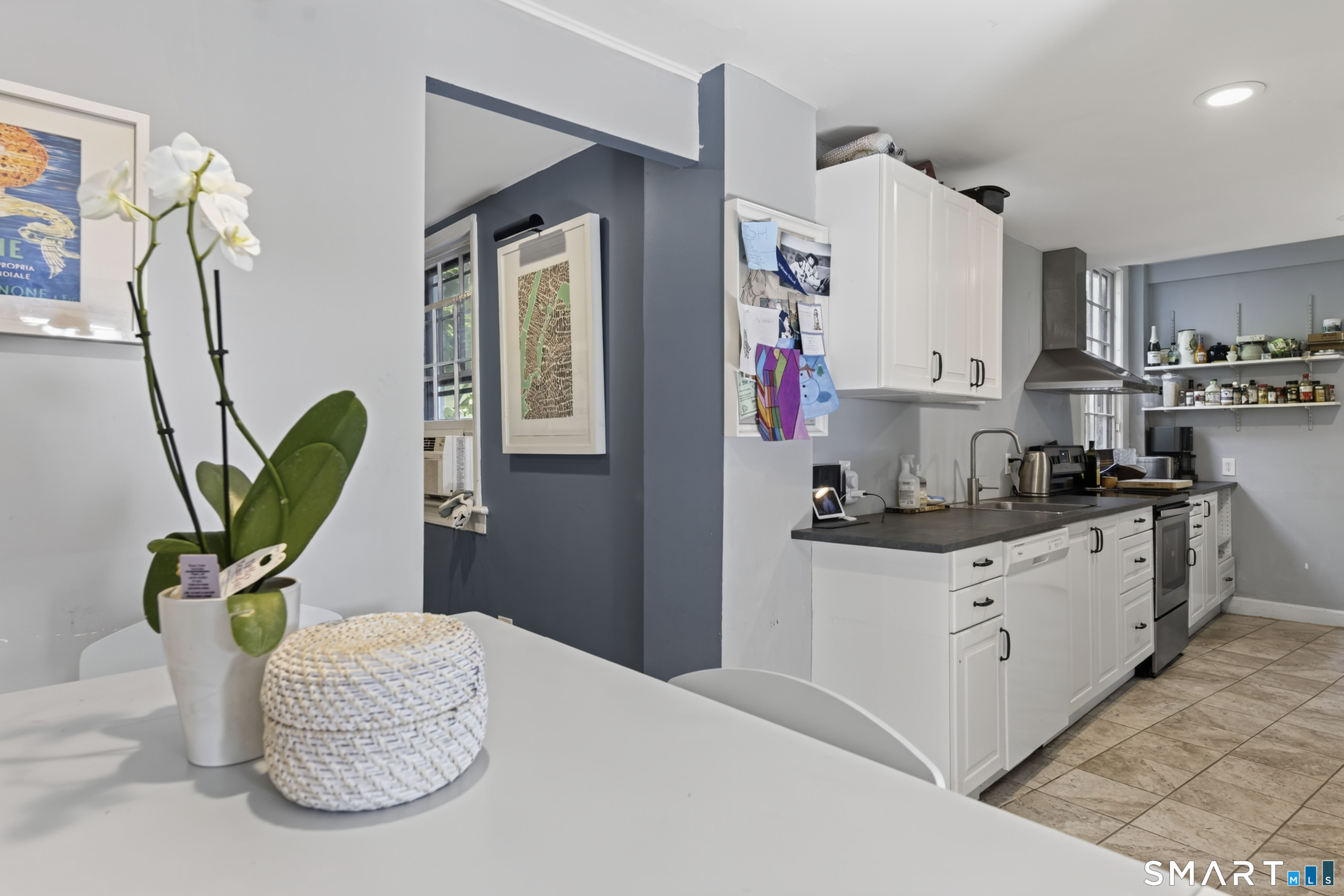 9 Cliff Street Stonington CT 06378