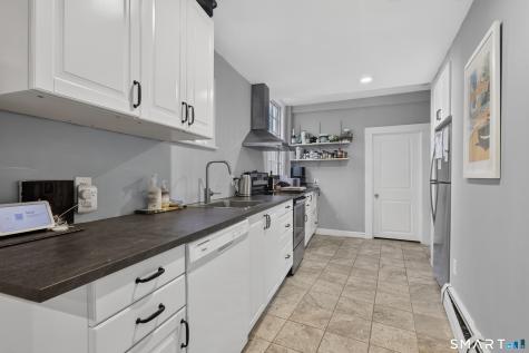 9 Cliff Street Stonington CT 06378