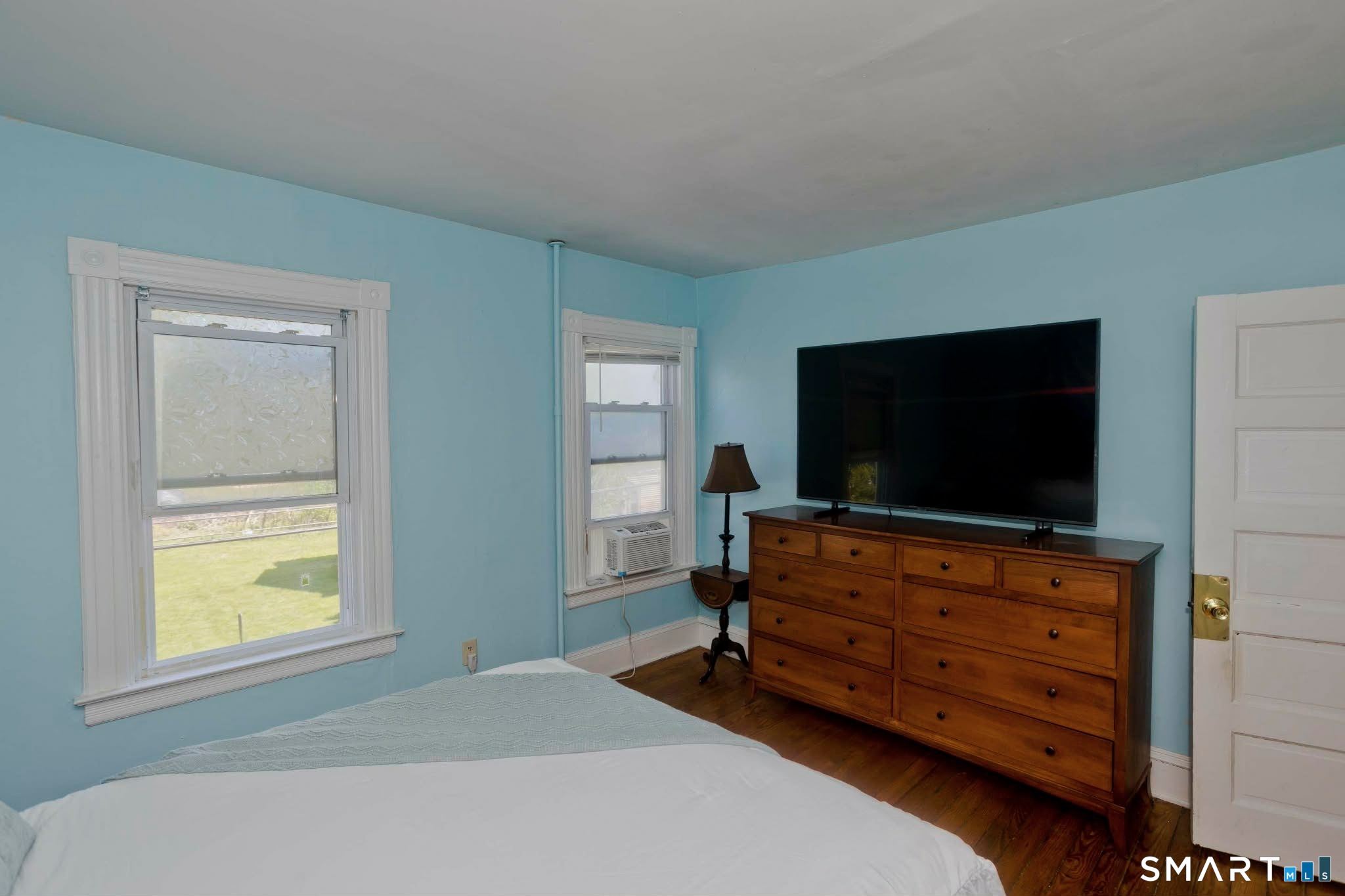 81 Lincoln Street Enfield CT 06082