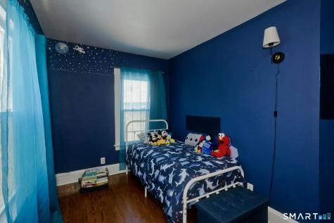 81 Lincoln Street Enfield CT 06082